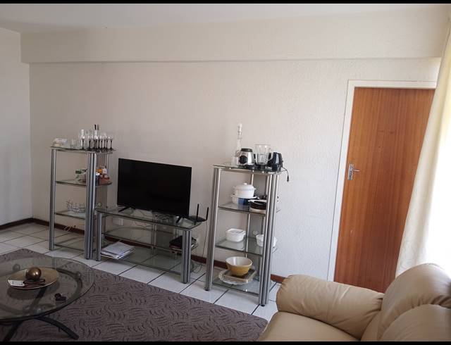 2 BEDROOM SECTIONAL TITLE FOR SALE IN PARKDENE